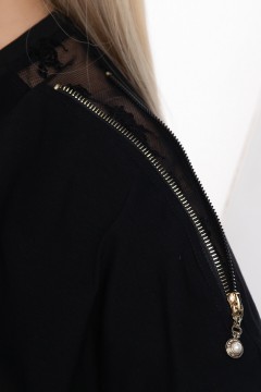 Чёрная блузка со вставками из гипюра и декоративной молнией Lady Taiga(фото3)