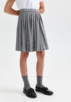 Практичная трикотажная плиссированная юбка с узором гленчек для девочки Faberlic(фото2)
