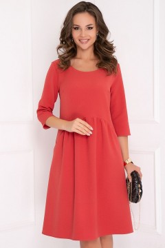 Лаконичное женское платье