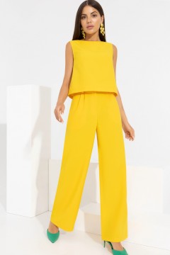 Яркий брючный костюм Charutti