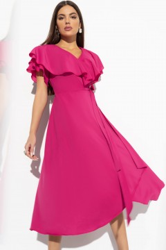 Платье с оборками и поясом