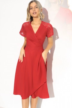 Красное платье с короткими кружевными рукавами на запах Charutti