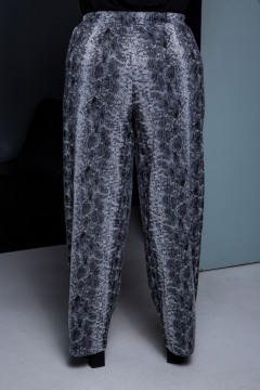 Плотные трикотажные брюки в сером цвете с принтом питон Jetty-plus(фото4)