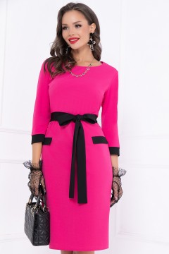 Розовое платье с декоративными карманами Bellovera