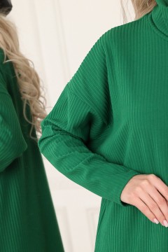Зелёное трикотажное платье с разрезами Wisell(фото3)