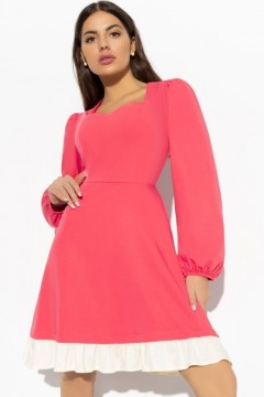 Розовое короткое платье с притачным воланом контрастного цвета Charutti