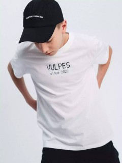 Модная футболка в белом цвете для мальчика 10604/29SS24 Vulpes Familiy(фото3)