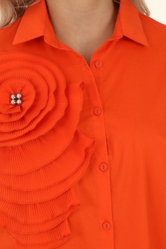 Оранжевое платье миди с декоративным цветком Wisell(фото3)