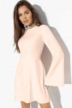 Розовое платье с расклёшенными рукавами Charutti