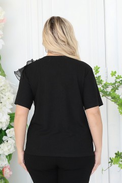 Блузка трикотажная чёрная с широкой оборкой Wisell(фото4)