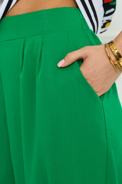 Костюм с зелёными брюками-палаццо Bellovera(фото4)