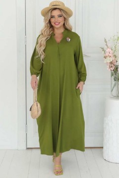 Платье длинное зелёное с украшением Wisell