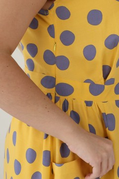 Платье жёлтое в горох с карманами Wisell(фото3)