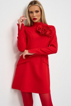 Платье короткое красного цвета с разрезами на рукавах