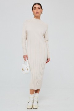 Платье вязаное светло-бежевого цвета Happychoice