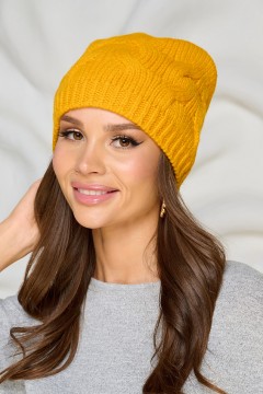 Шапка утеплённая в жёлтом цвете Bellovera