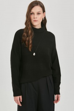 Водолазка чёрная с оригинальным воротником Priz