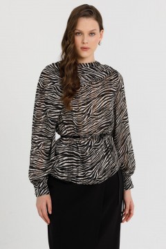 Блуза чёрная из шифона с принтом Priz