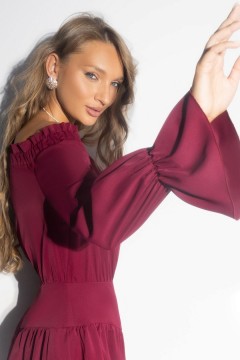 Платье бордовое с открытыми плечами из дубайского шёлка Charutti(фото7)