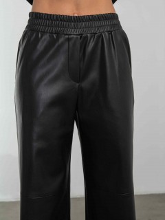 Брюки чёрные из экокожи на замше Kosmos(фото3)