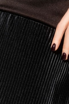 Юбки-макси чёрная из струящегося трикотажа гофре Charutti(фото6)