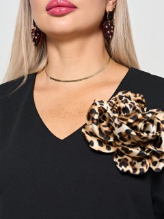 Платье чёрное из трикотажа с брошью Dora(фото3)