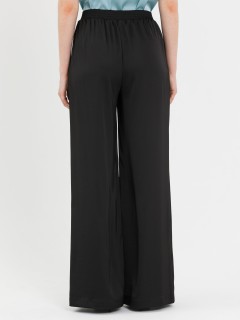 Брюки атласные чёрного цвета Priz(фото6)