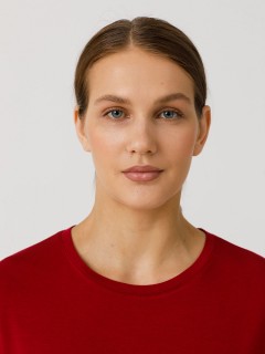 Комплект из футболки и брюк в бордовом цвете Priz(фото3)