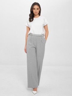 Футболка молочного цвета с декоративными цветами Priz(фото2)