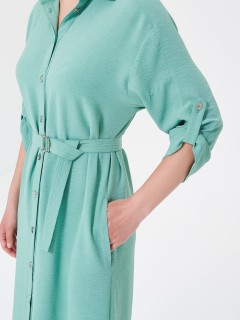 Платье А-образного силуэта пастельного зелёного цвета с поясом Priz(фото5)