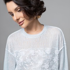 Футболка трикотажная голубая с объёмным декором Charutti(фото4)