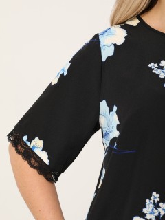 Блузка чёрная с цветочным принтом и кружевом Dora(фото6)