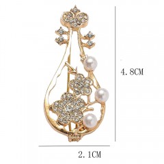 Брошь оригинальной формы со стразами Rada(фото3)