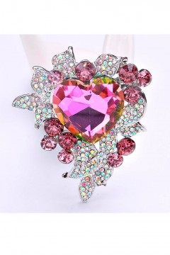 Брошь в винтажном стиле Rada