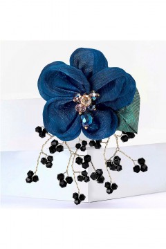 Брошь в виде цветка Rada