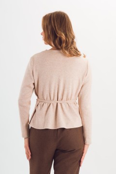 Блузка трикотажная светло-бежевая на запах Braslava(фото5)