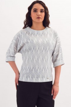 Джемпер трикотажный серо-молочного цвета с принтом Braslava