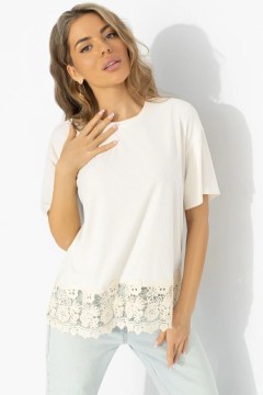 Футболка трикотажная бежевая с отделкой из кружева Charutti(фото4)