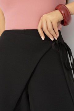 Брюки чёрные с акцентным дизайном Charutti(фото4)