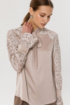 Блуза бежевая с кружевом Priz