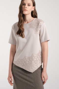 Футболка бежевая с кружевом Priz
