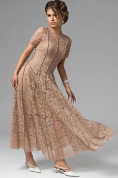 Платье бежевое из кружева на подкладе