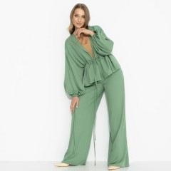 Костюм-двойка с брюками в зелёном цвете Charutti(фото2)