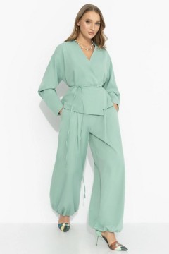 Костюм-двойка мятного цвета с брюками Charutti