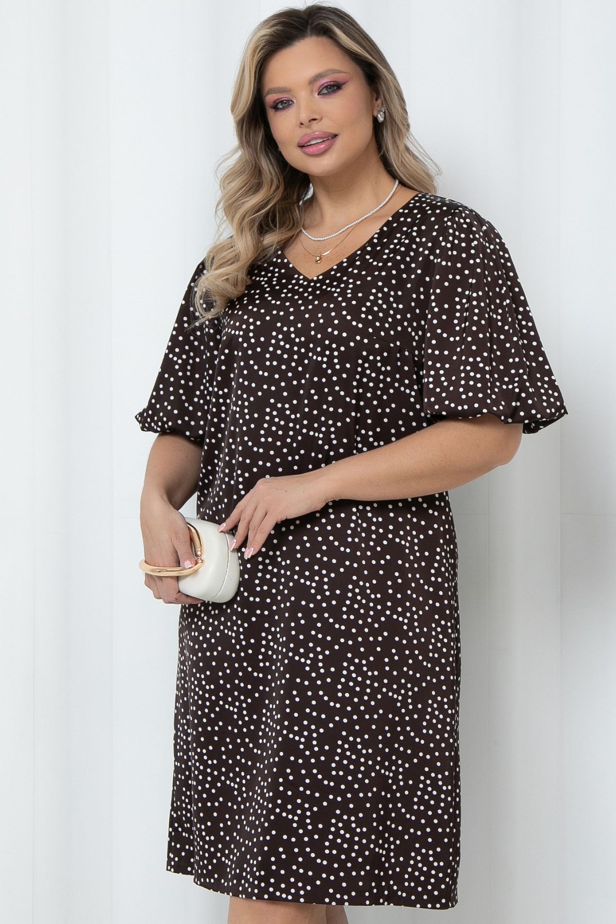 Платье миди в шоколадном цвете в горошек Agata