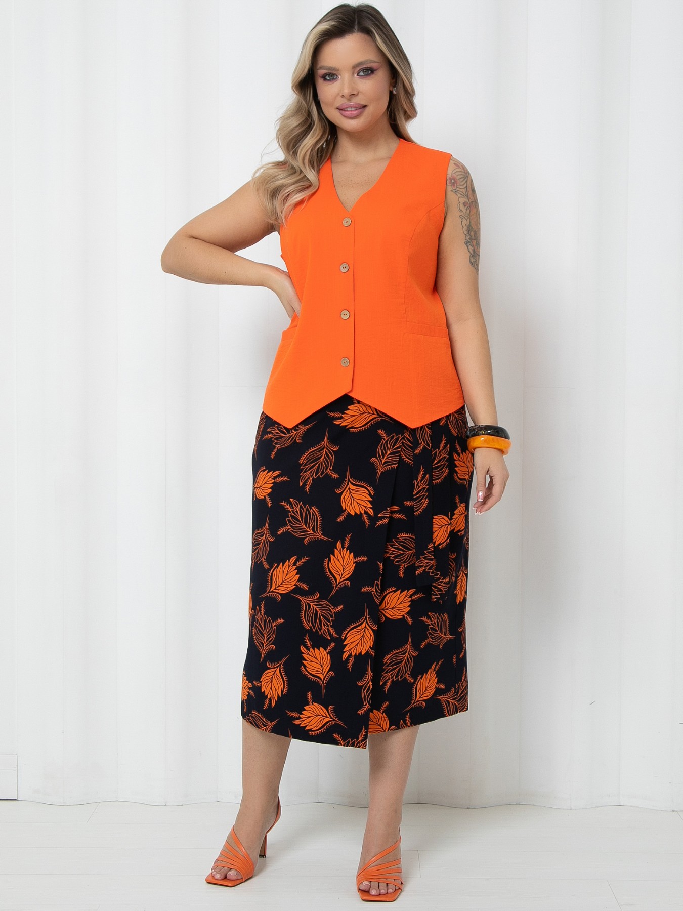 Жилет женский оранжевого цвета Agata(фото2)