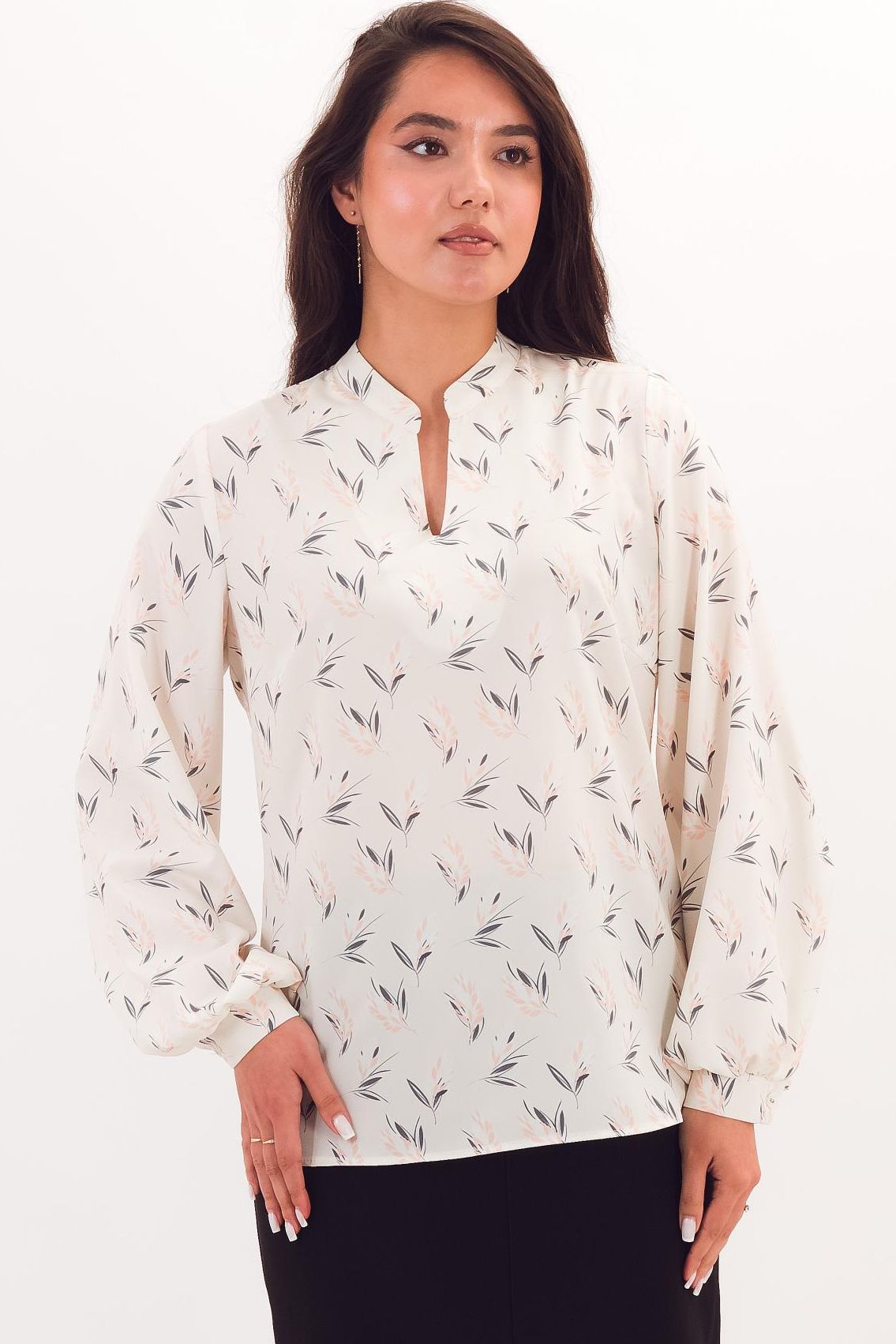 Блузка молочного цвета с длинными рукавами Braslava