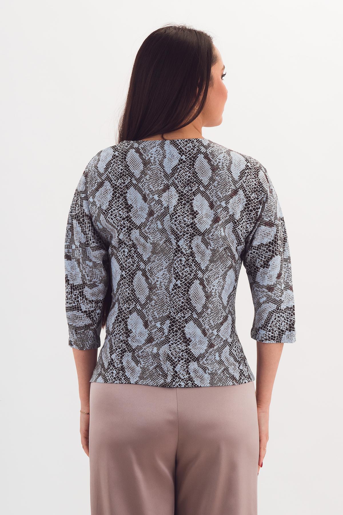 Блузка голубая со змеиным принтом Braslava(фото3)