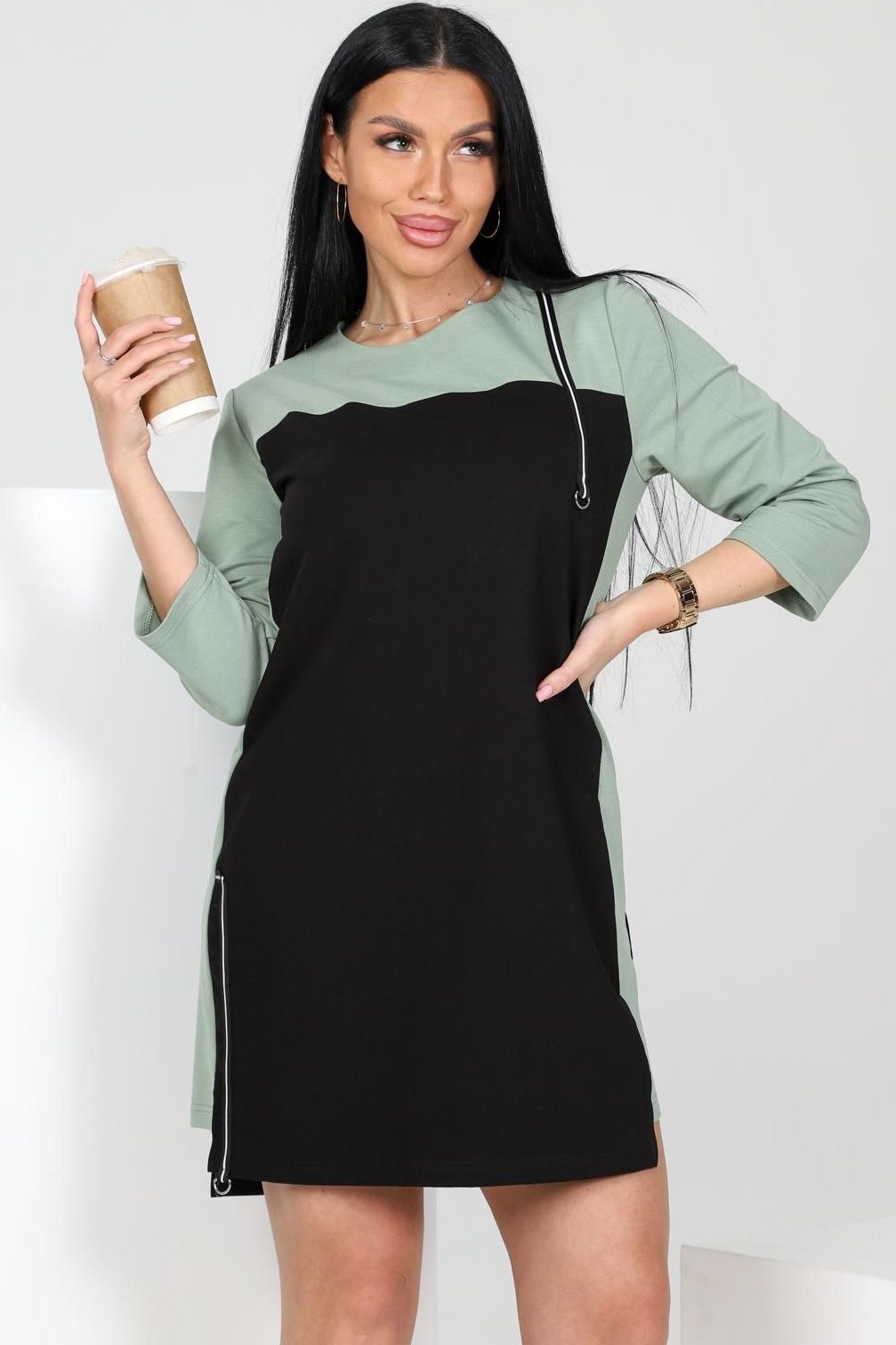 Платье короткое в спортивном стиле Iv-capriz