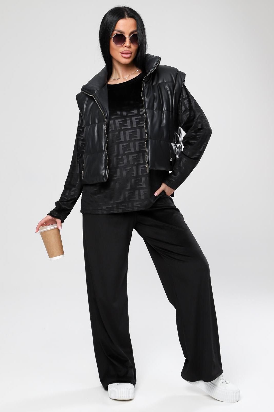 Костюм велюровый чёрный с брюками Iv-capriz